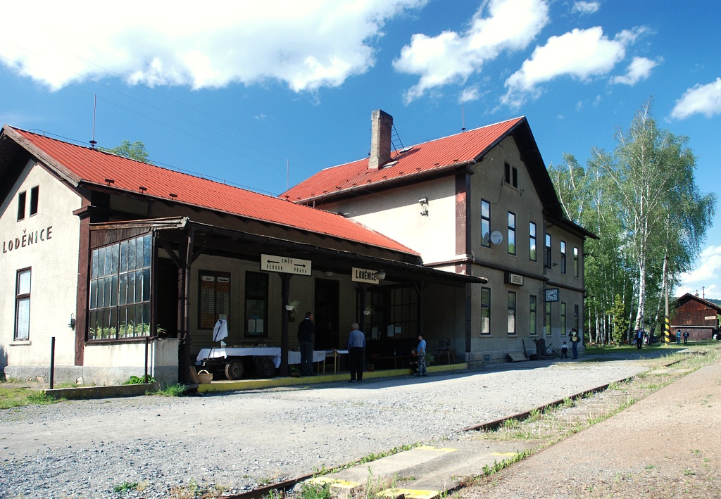 Nádraží Loděnice